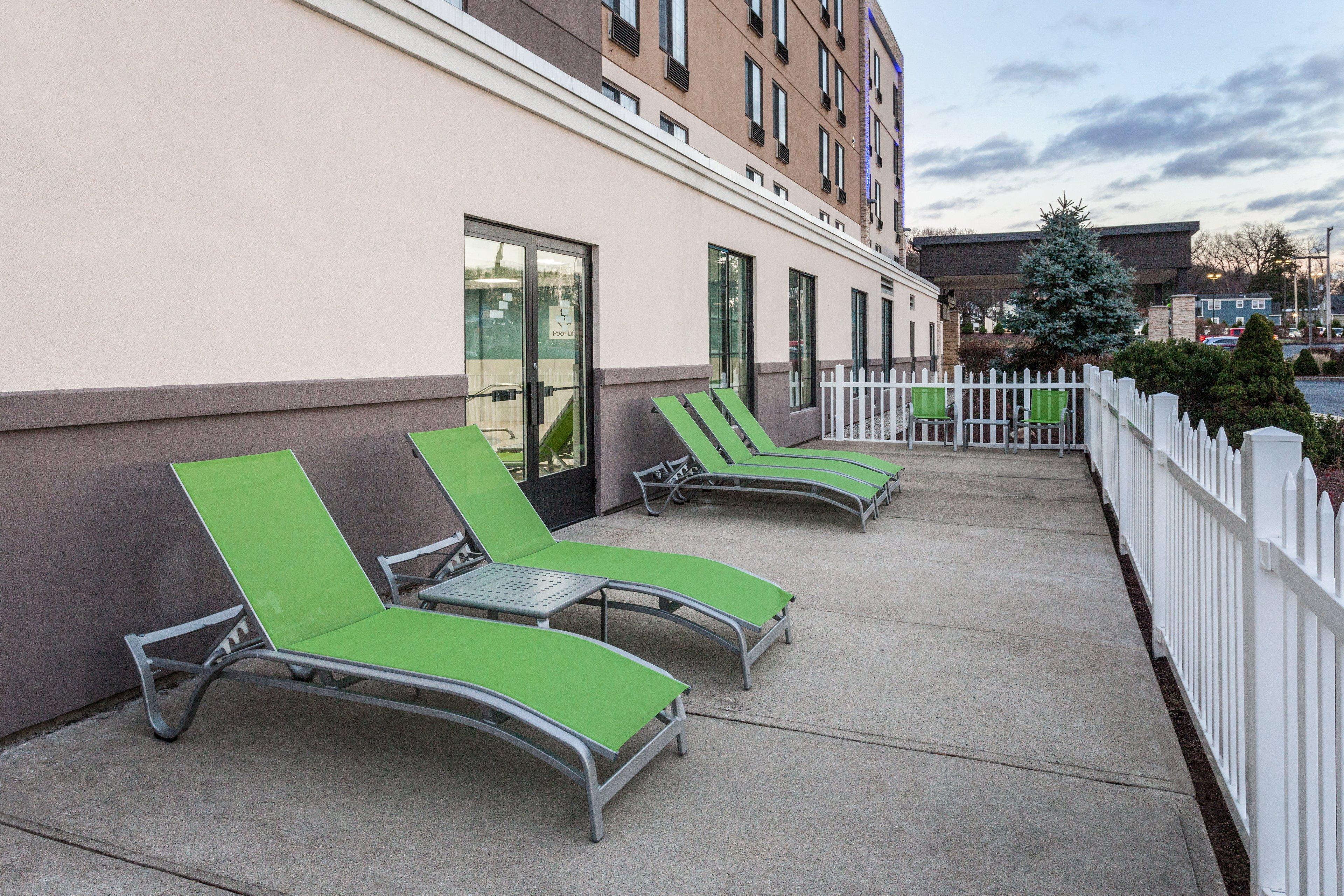 Holiday Inn Express Hotel & Suites Providence-Woonsocket By Ihg Екстер'єр фото