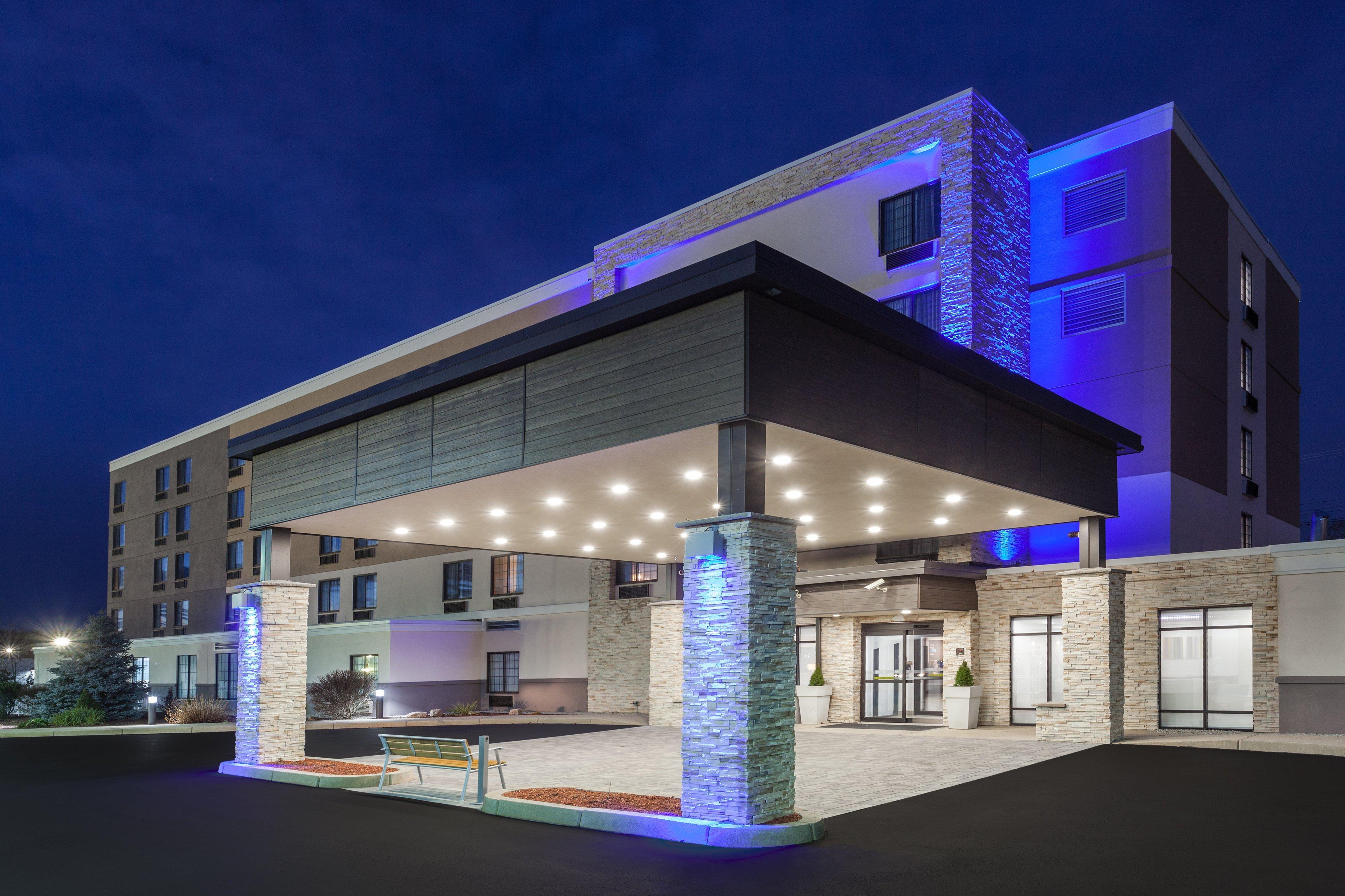 Holiday Inn Express Hotel & Suites Providence-Woonsocket By Ihg Екстер'єр фото
