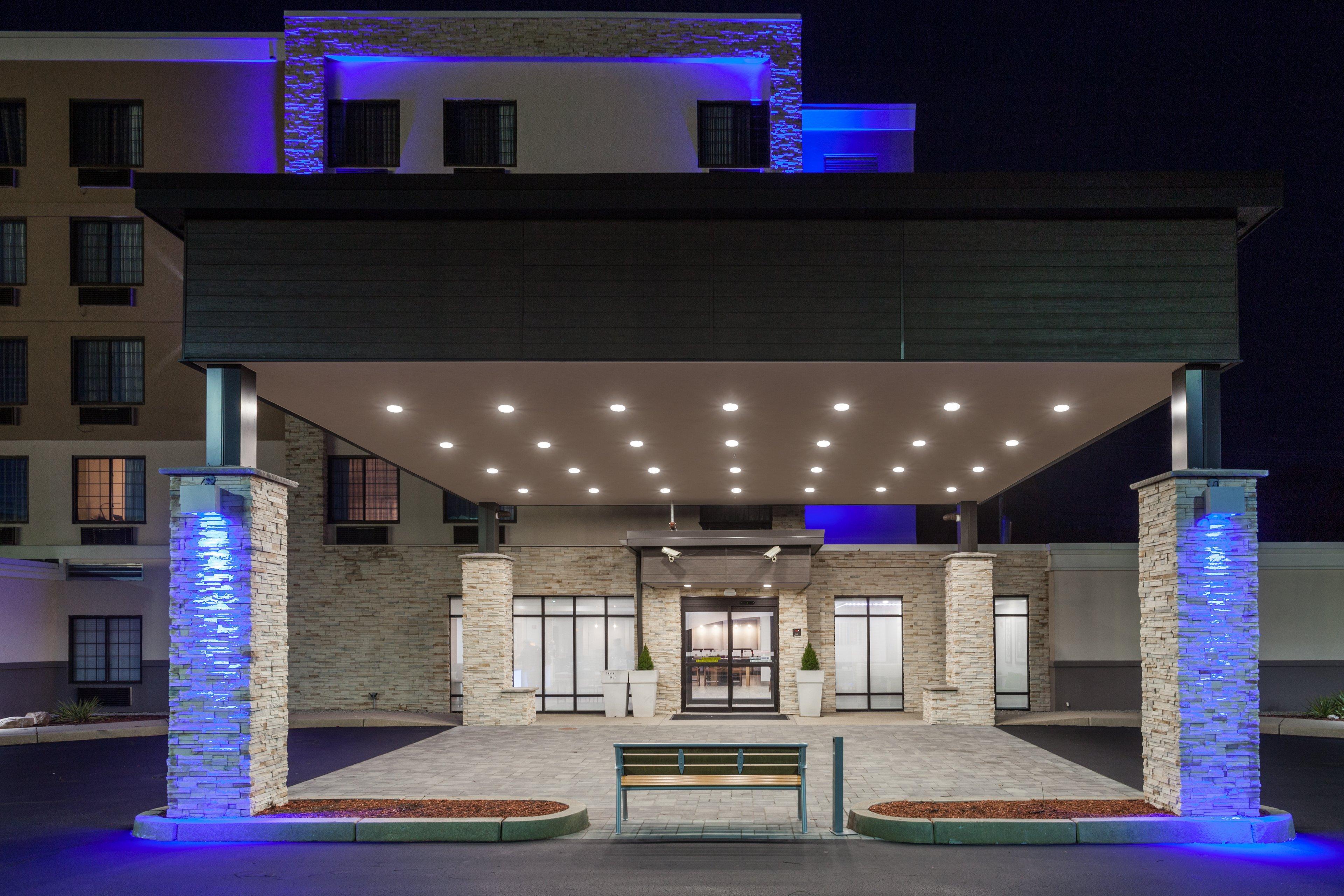 Holiday Inn Express Hotel & Suites Providence-Woonsocket By Ihg Екстер'єр фото