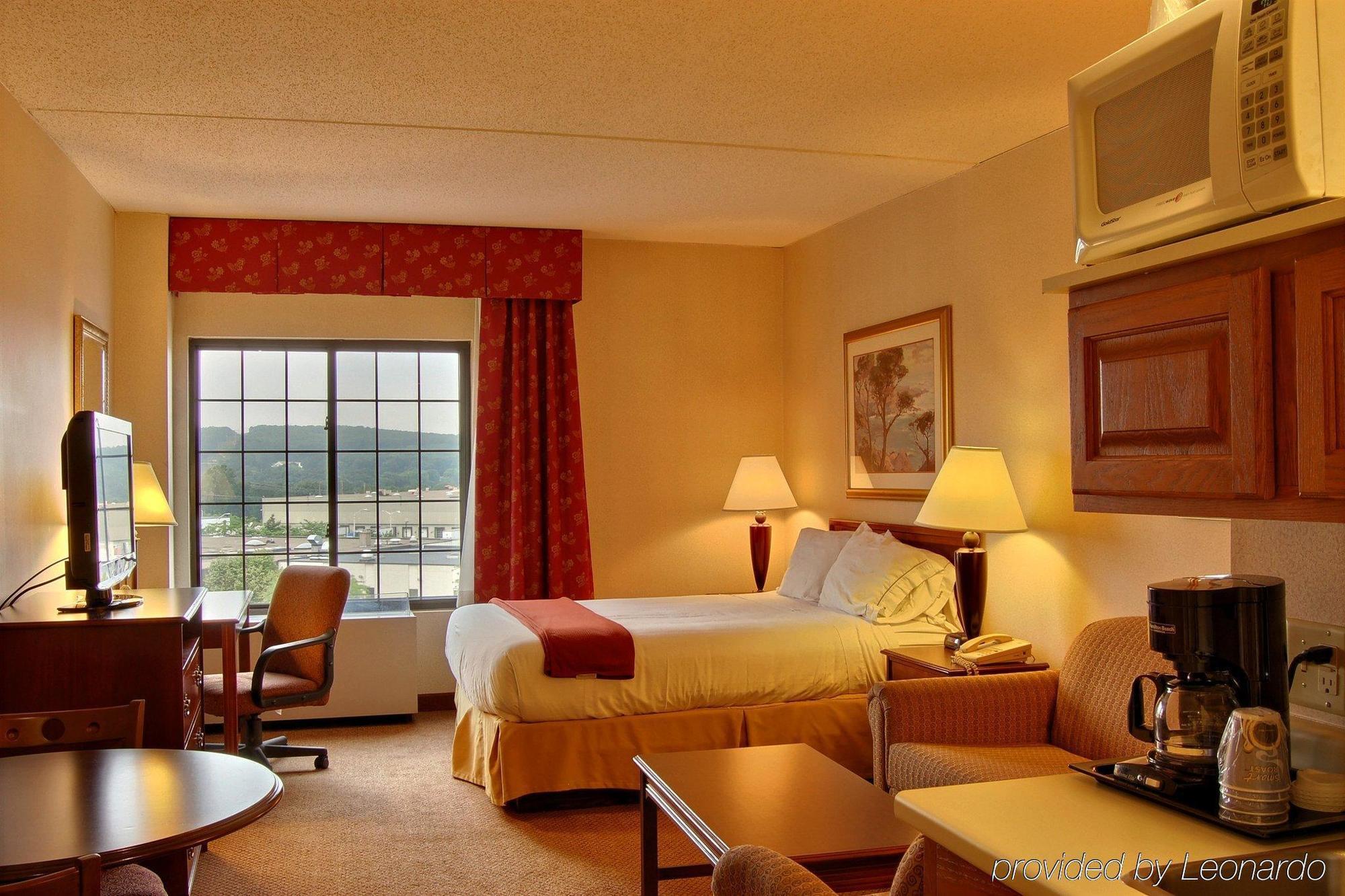 Holiday Inn Express Hotel & Suites Providence-Woonsocket By Ihg Екстер'єр фото