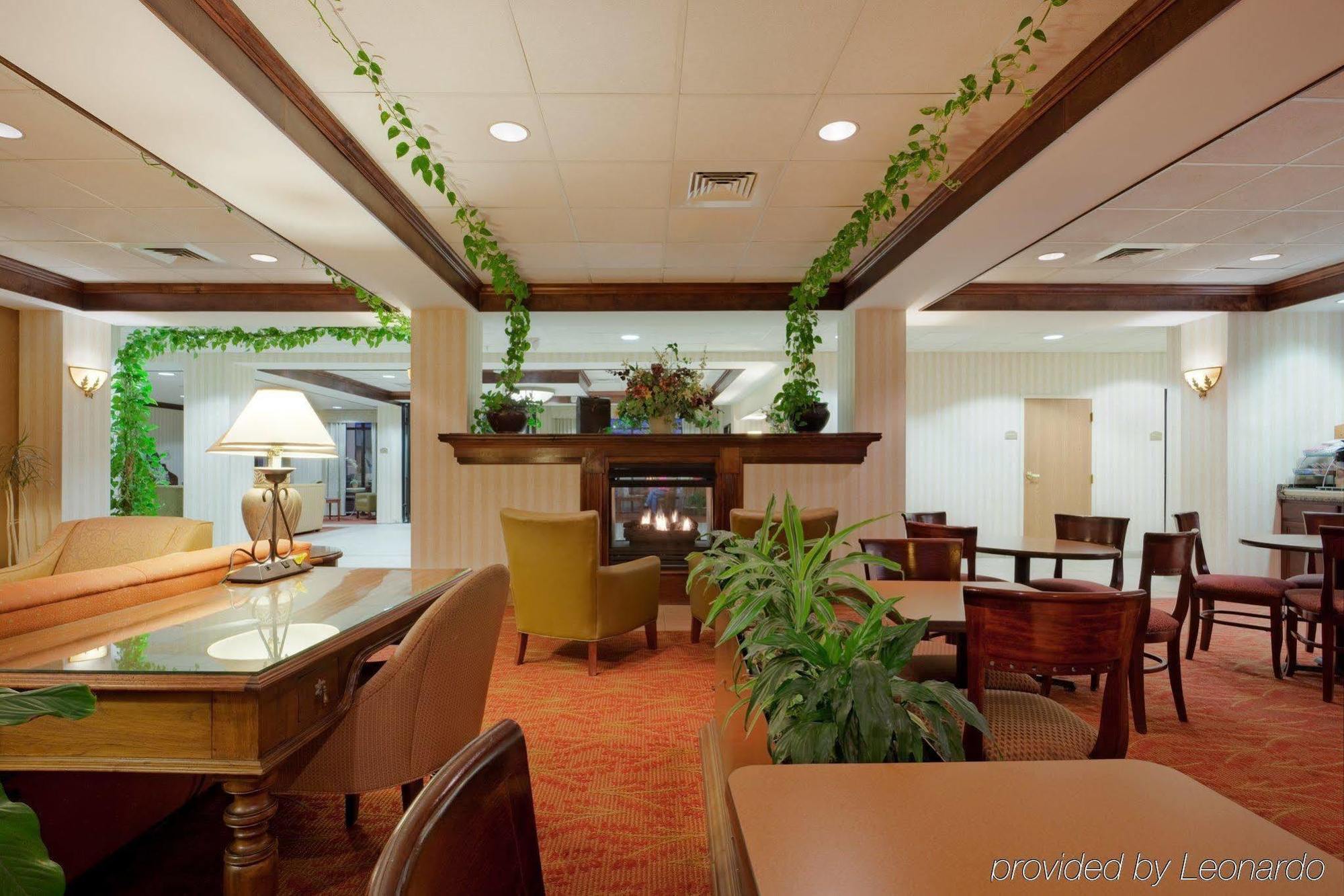 Holiday Inn Express Hotel & Suites Providence-Woonsocket By Ihg Ресторан фото